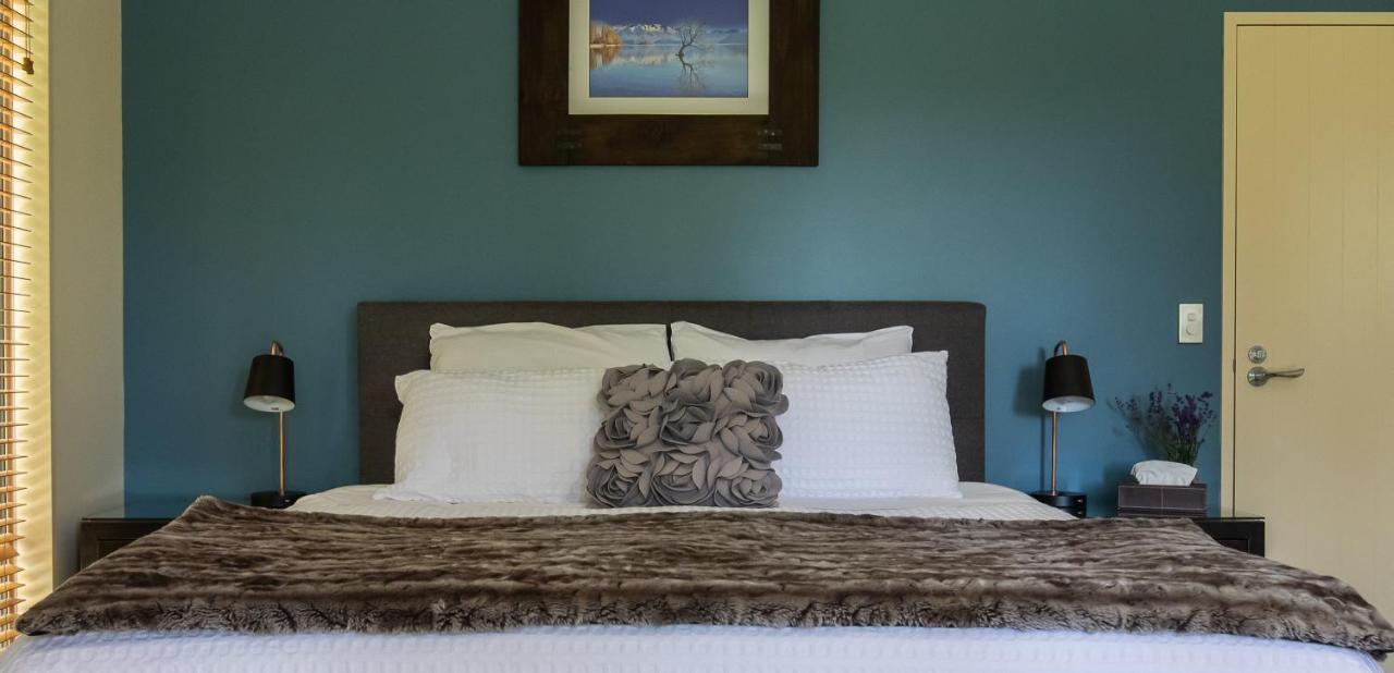 Maple Lodge Luxury Bed & Breakfast Albert Town Kültér fotó