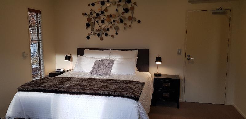 Maple Lodge Luxury Bed & Breakfast Albert Town Kültér fotó